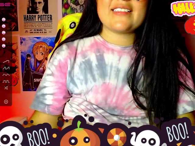 Bilder LeylaStar1 "Boo! Spank ass Hard 25tks// 10tksPinch niples Clamps// Use me in #Pvt At goal Ride toy with oil! #dirty #ahegao #chubby #feet #daddy