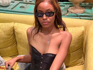 Erotisk videochat Lillie-03