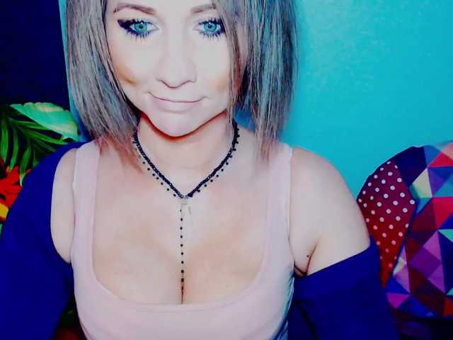 Bilder Lilly666 hey guys, ready for fun? i view cams for 50, to get preview of me is 70. lovense on, low 20, med 40, high 60. yes i use mic and toys, lets make it wild