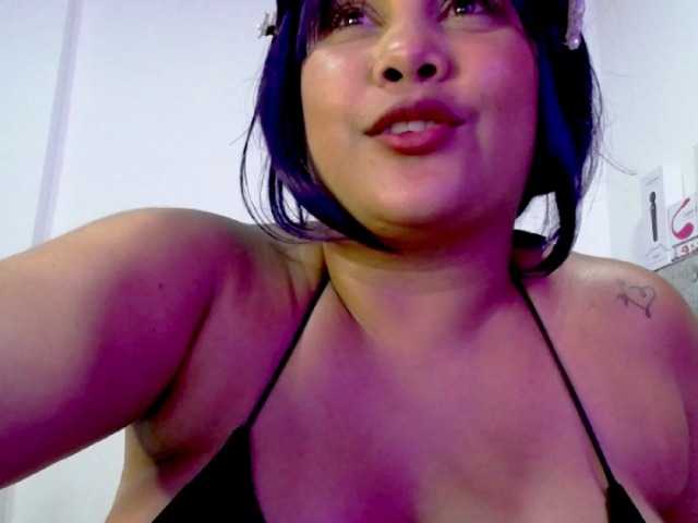 Bilder lipsy-cute Explode my pussy with my lush #latina #curvy #bigass #cum #domi