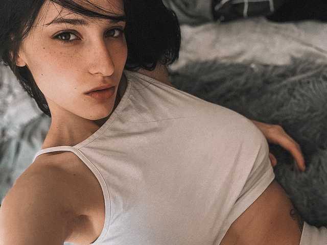 Foto av profilen LuxBrunette