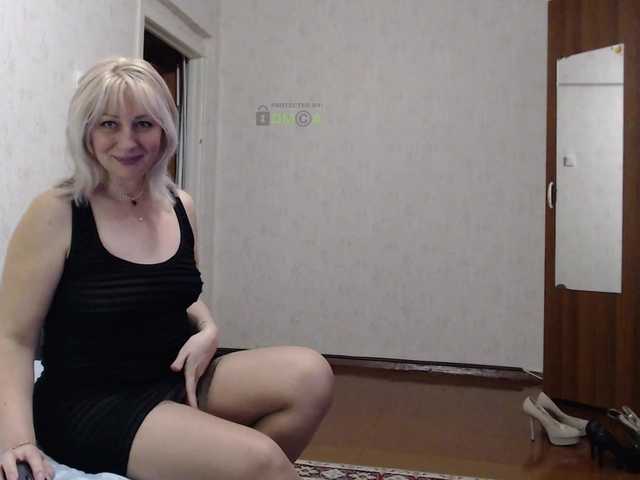 Bilder MadinaLyubava hello! I do not undress in chat, spy, private - only in underwear, there is no full private, I do not fuck with a dildo, I do not undress completely, I do not show my face in personalrequests without tokens - banI'll kick the silent one out