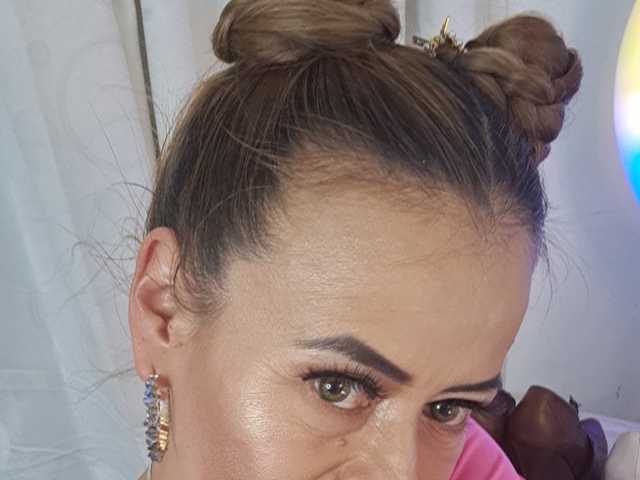 Foto av profilen MAGHENTA