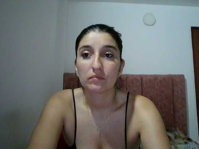 Bilder mao022 hey guys for 2000 @total tokens I will perform a very hot show with toys until I cum we only need @remain tokens