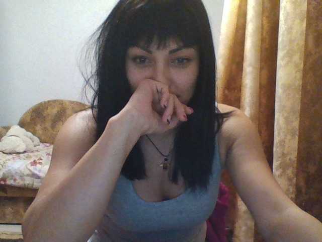 Bilder Mariya85 Add to friends 6 tok Open your camera 8 tok Private message to you 10 tok