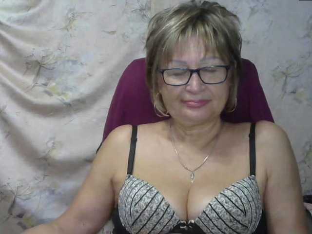 Bilder MatureLissa Who wants to see mature pussy ? pls for @total English and German