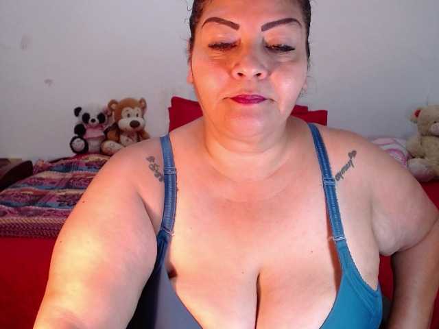 Bilder Maturextgreat #bbw #bigbelly #bigboobs #bigass #grandma #milf #gilf #latina @total 600 @sofar 600 @remain 0