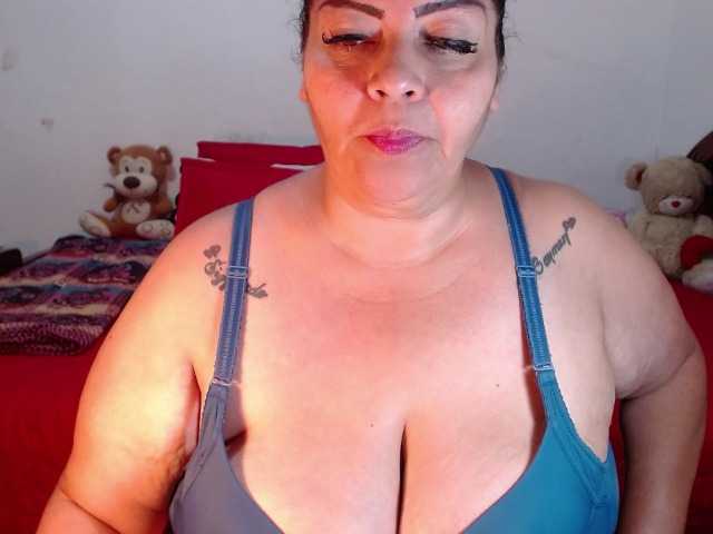 Bilder Maturextgreat #bbw #bigbelly #bigboobs #bigass #grandma #milf #gilf #latina @total 600 @sofar 600 @remain 0