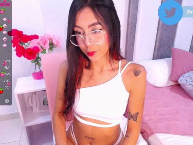 Bilder MelyTaylor ♥Make me go crazy with your fantasies and your darkest desires, I want to please you. ♥ tip if you enjoy ♥♥lush on♥0 fingers pussy and juice @goal
