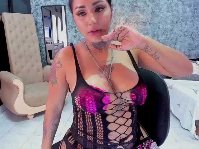 Bilder Meredith-rave My pussy wants eat that cock /1@PussyRide 2@AnalBead show // pvt on// personalize your videos// #sexy #bigboobs #bigass #latina #milf #squirt #lovense #colombia