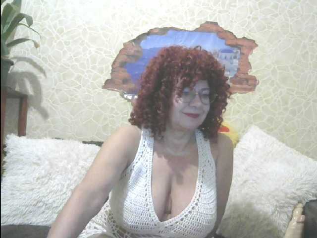 Bilder MerryBerry7 ass 20 boobs 30 pussy 80 all naked 120 open cam 10