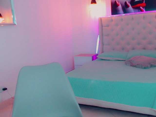 Bilder mia-candyh Hello my loves, welcome to my room .... ready to have fun. ??