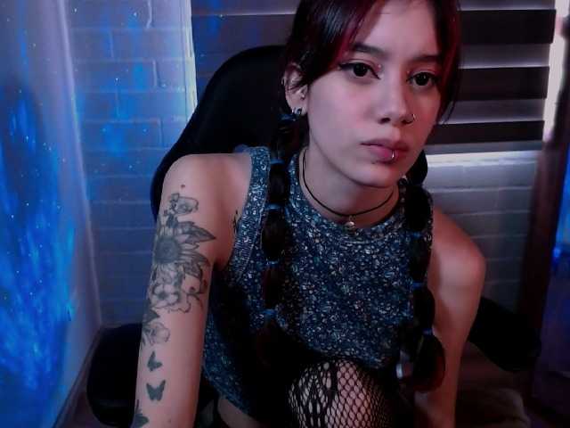 Bilder miss-violet WELCOME GUYS GOAL FLAH TITS 30 TOKENS