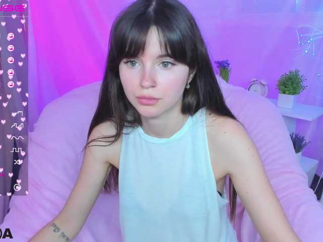 Bilder MiyaEvans ❤️❤️❤️Hey! I am New! Ready to play with you-My goal: Get Naked/2222 tokens/❤️❤️❤️ #new #feet #18 #natural #brunette [none]