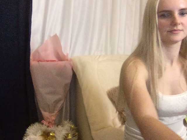 Bilder Mollitia HI GUYS) Happy Birthday to mee) GOAL 5000=OIL SHOW/ PRIVATE GROUP ON/ LOVENSE IN PUSSY) Level 1/3/50/180/590/890/ Domi 3 tk/ KISS 7/ LIKE MEE 22/ SPANK ASS 69/ OIL SHOW 555/ C2C 45/ STOKINGS HEELS DRESS 81/ DAY OFF 5555