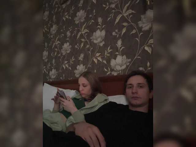 Kringkasting av skjermbilder Molly-and-Tommy