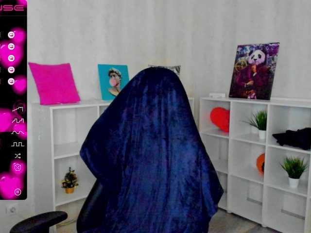 Bilder MonicaGucci Hi, I'm Monica!! Lovence from 2 tokens, only full private.❤️ [none] Lovence levels 2102051100201 favorite vibration 55 and 100