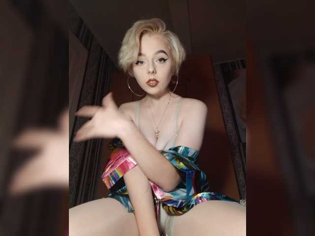 Bilder Moonkitten Привет ребята! Цель - #hot #dance ! #pvt #c2c #fetish #feet #roleplay 2 токен для добавления в друзья! А также ваши пожелания и запросы за чаевые, пишите:)