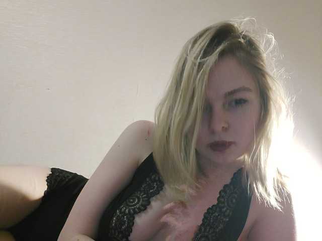 Bilder MoraMiss Hey guys!:) Goal- #Dance #hot #pvt #c2c #fetish #feet #roleplay Tip to add at friendlist and for requests!