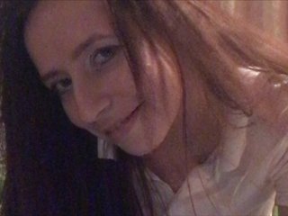 Bilder MrsSexy906090 I am new girl I can add you in my friends for 15 tokens tip me 15 and you can start be friends with me)))I like undress all my clothes in pvt or in group chat)))Start pvt and I can start get naked