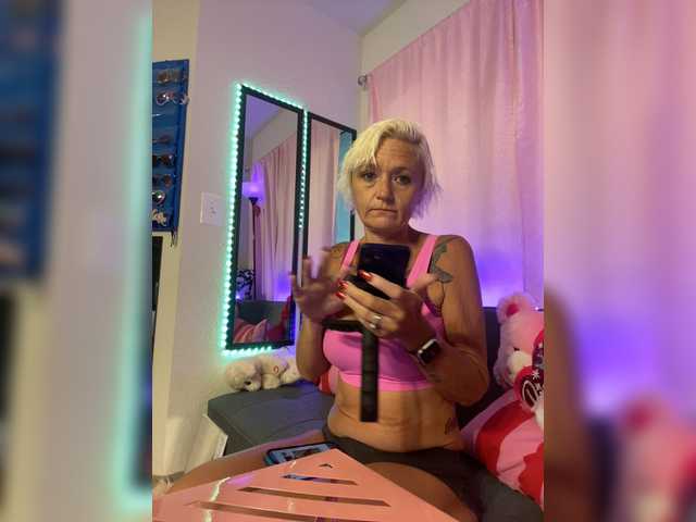 Bilder mrs_stephanie Let’s read a naughty story together