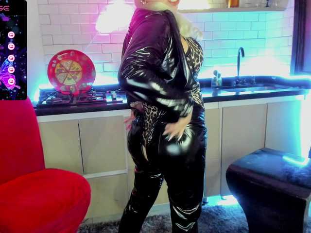 Bilder Myrnasexxx Lets fun together #milf #mature #lushcontrol #leather #mistress #sph #leather #mommy #humiliation #joi #findom