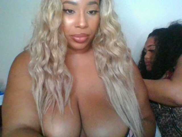 Bilder nanaluv Animal Print Ebony Babess, @ 2,000 will show boobs for you baby ; 9 tokens raised so far; 2,000 more tokens to go daddy