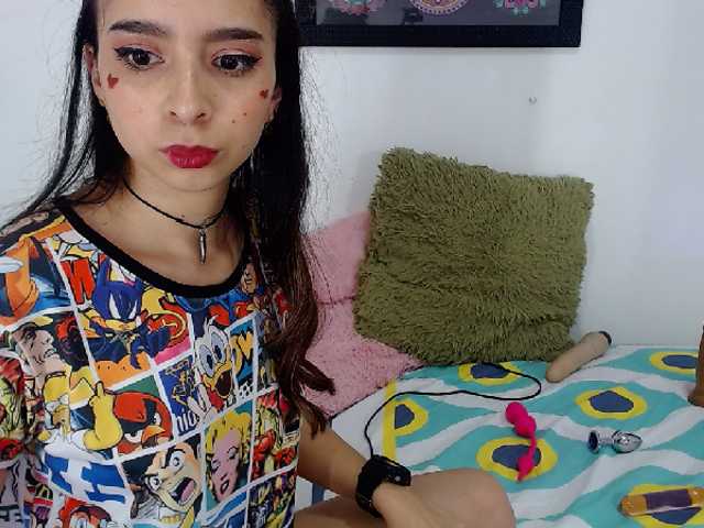 Bilder natural_mia Hey!!! GOODMORNING ... My pussy need vibes for ride my bigtoy/pvt OPEN #lovense #lush on. #teen #young #latina #anal