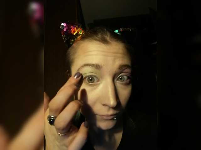 Bilder ChrisFSaline Hello♥ ♥make me moah with ur tokens! Goal - #toples and #oil show ( 333 tokens) 136 tk remain♀️ #dance (17tk) #boobs (26tk) #ass (25tk) #pussy (180tk) ♥my Instagram @chrisfseline