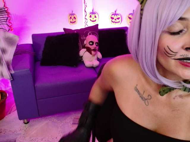 Bilder nicole-saenz tits out 180 @remain #bigtits #bigclit #pvt dont forget to follow me guys
