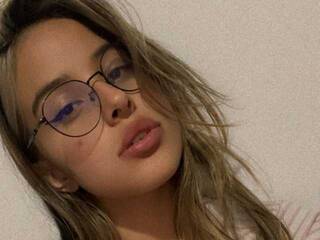 Erotisk videochat NikolleWinner