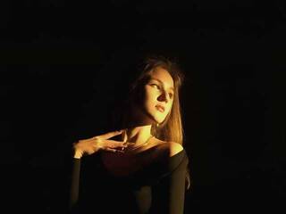 Erotisk videochat Niktoria-Shy