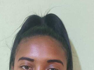 Erotisk videochat Nisaina