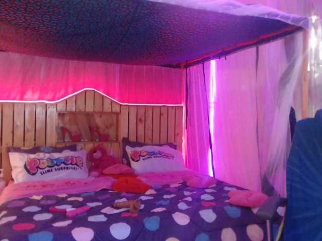 Bilder Okoye19 hey guys welcome to my room, dnt forget to add me as friend and request with a tip