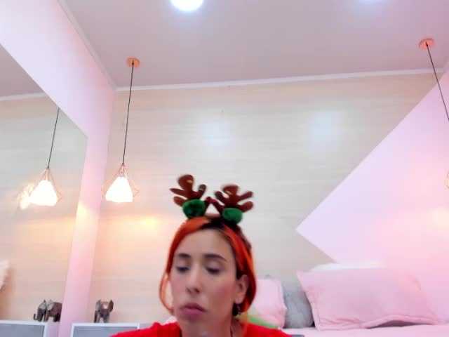 Bilder paulasosa1 ♥ I want to suck your candy cane♥ Reach my goal for fuck my pussy very hard with my dildo♥Tip 100 for special gift♥