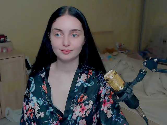 Bilder pinkiepie1997 welcome guys! Lets talk :) in group only dance and teasing :) all show in pvt