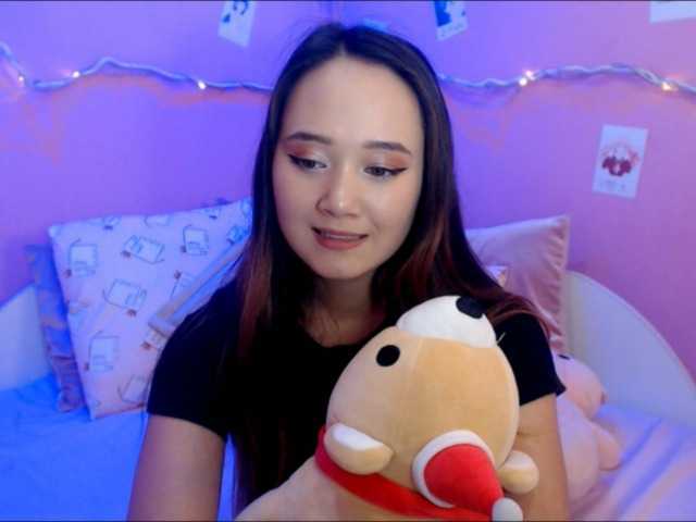 Bilder PinkkiMoon My name is Pinki. I just started streaming. I am new here so please be gentle. >.< #Asian #new #teen We have epic Goal 700 and my shirt goes off . We made 488. 212 Until that happens ♥