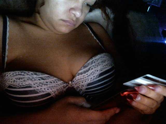 Bilder Prettiestpurr IM NEW AND I WOULD LIKE YOU TO HELP ME TOUCH MYSELF. 25TKN