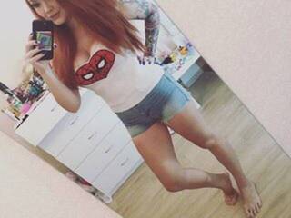 Erotisk videochat PrettyandNaug