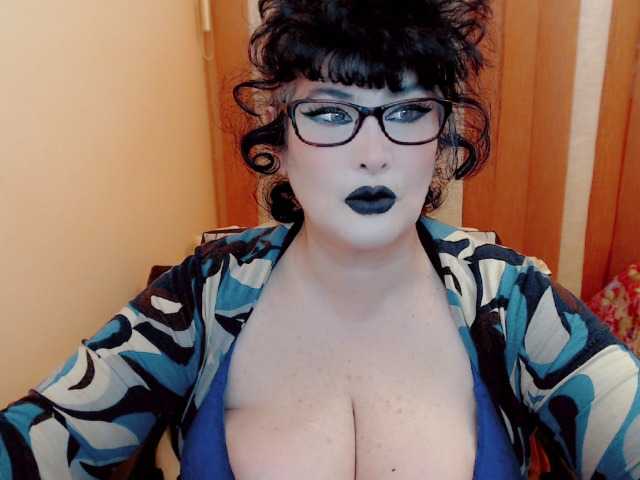 Bilder QueenOfSin GODESS ​OF ​YOUR ​SOUL ​AND ​QUEEN ​OF ​SIN ​IS ​HERE!​SHOW ​ME ​YOUR ​LOVE ​AND ​I ​SHOW ​YOU ​PARADISE!#​mistress#​bbw