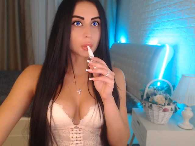 Bilder RebekaMay Hello guys! Make me wet with luch and i cum for u* Lets play**