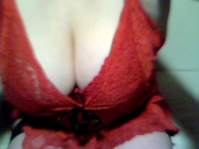 Bilder redcherry I love to caress my pussy and cum in ecstasy, your gifts cheer up and make my pussy get wet Make love. I have a sound, turn it on