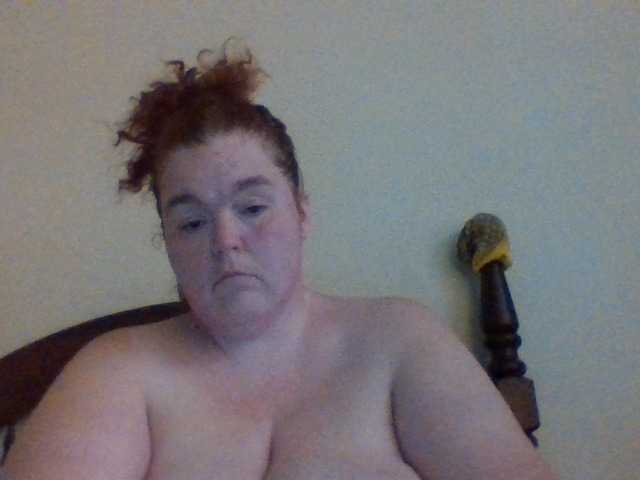 Bilder rednecklady1 Its Monday, in Lockdown due to COVID, what yall doing.
