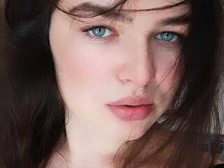 Erotisk videochat Roxi2rr