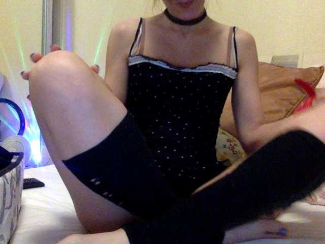 Bilder SolaLola Hello) Tip me 77 token and a show you tits) 777 token and I dance strip ). 35 sock my dick Privat 100 and play with me and my toys