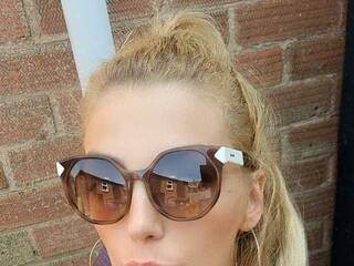 Erotisk videochat SavageAss