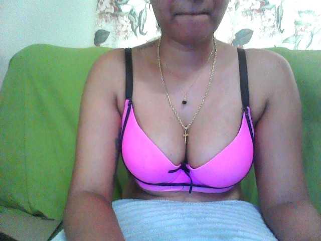 Bilder Sexygirl5a hi im new here so lets have some fun strip-100 tkn tittyfuck-65 tkn pussyfingering-150 tkn anaal-200tkn squirt-250tkn HELP ME BUY A TOY - i appreciate every token invitations for private or welcome alomost no taboo i do everything to please my darlings