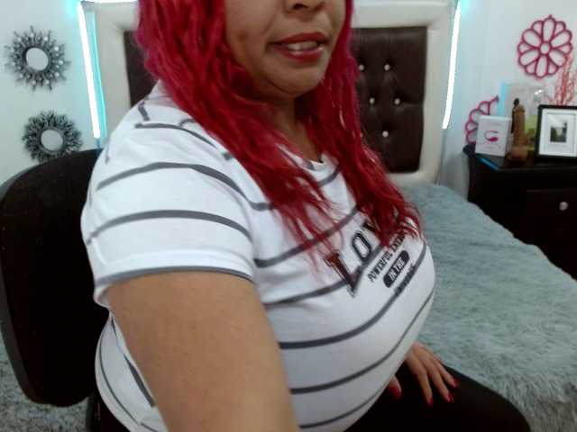 Kringkasting av skjermbilder Siren-boobs