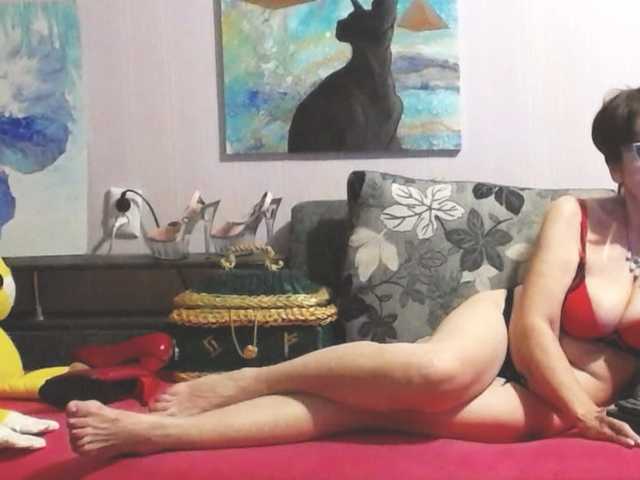 Bilder SkorpionAnn friends-2, feet-10, kamera-20 for 5 min,bare breasts-39 тok, naked ass-40, nude - 70- erotica'