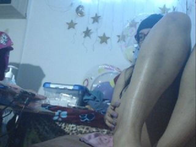 Kringkasting av skjermbilder sofy_dirtyHot